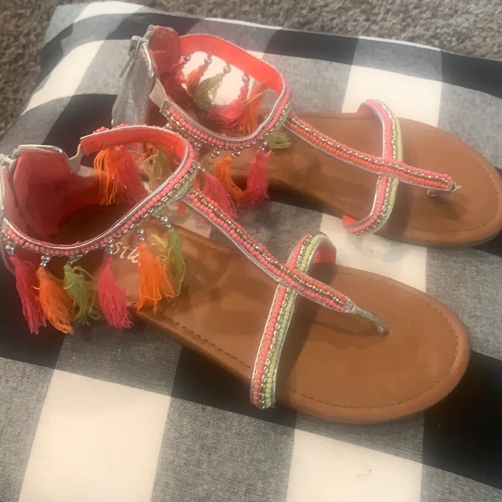 Girls shoes size 3